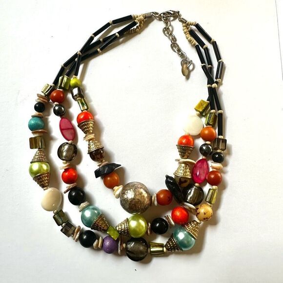 Colorful shell multi strand beaded necklace - Picture 6 of 10